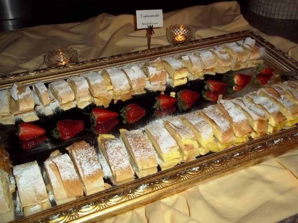 Nachspeisenbüffet Alphotel Tyrol
