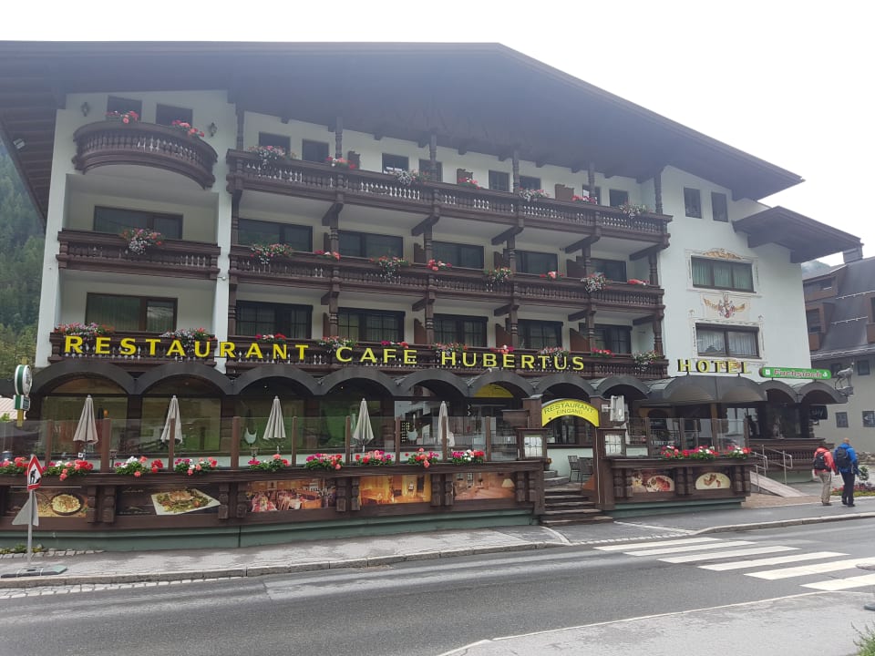 Außenansicht Hotel Hubertus