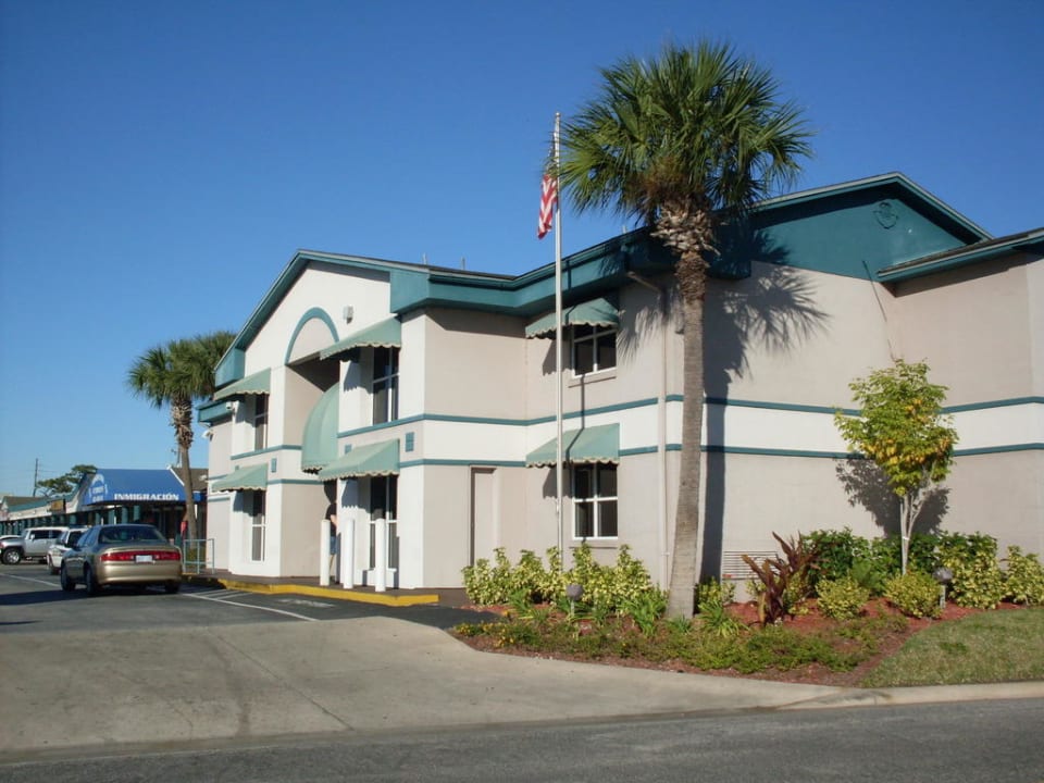 Frontansicht Hotel Super 8 Kissimmee Suites