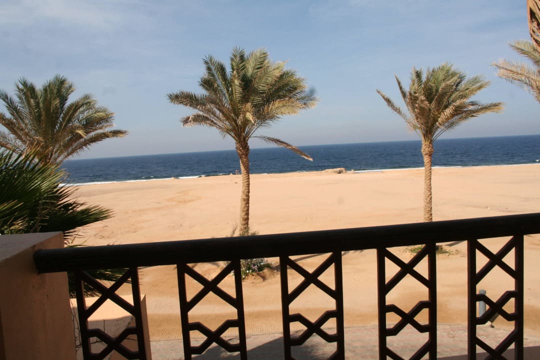 Direkt vom Balkon aufgenommen Steigenberger Coraya Beach - Adults only