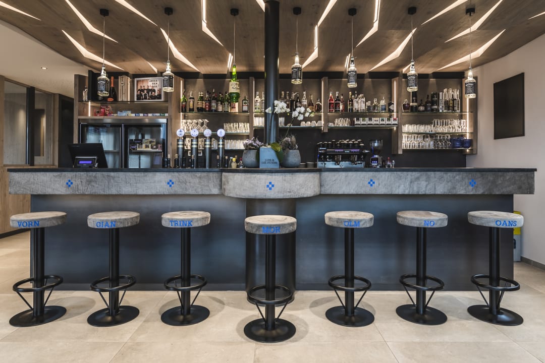 Gastro Luis und die Buabm - Gasthof Jenesien