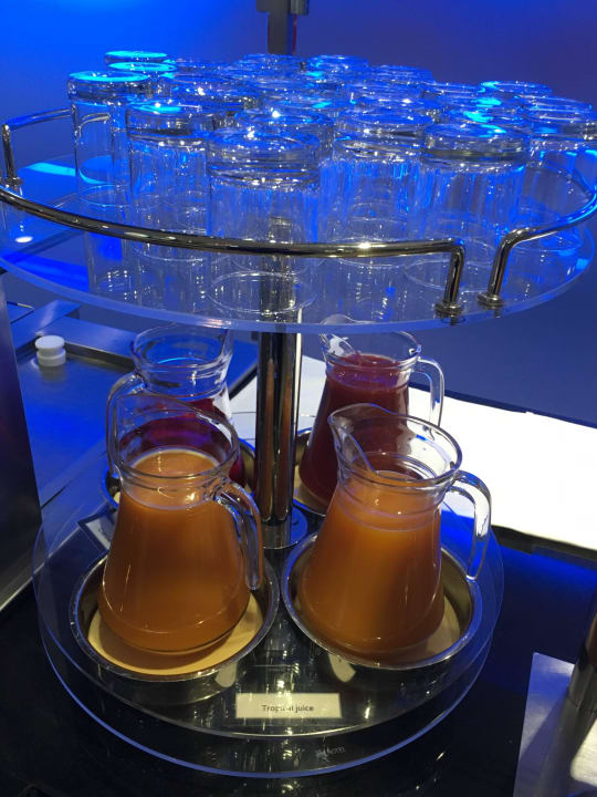 Frühstücksbuffet Leonardo Royal London Tower Bridge