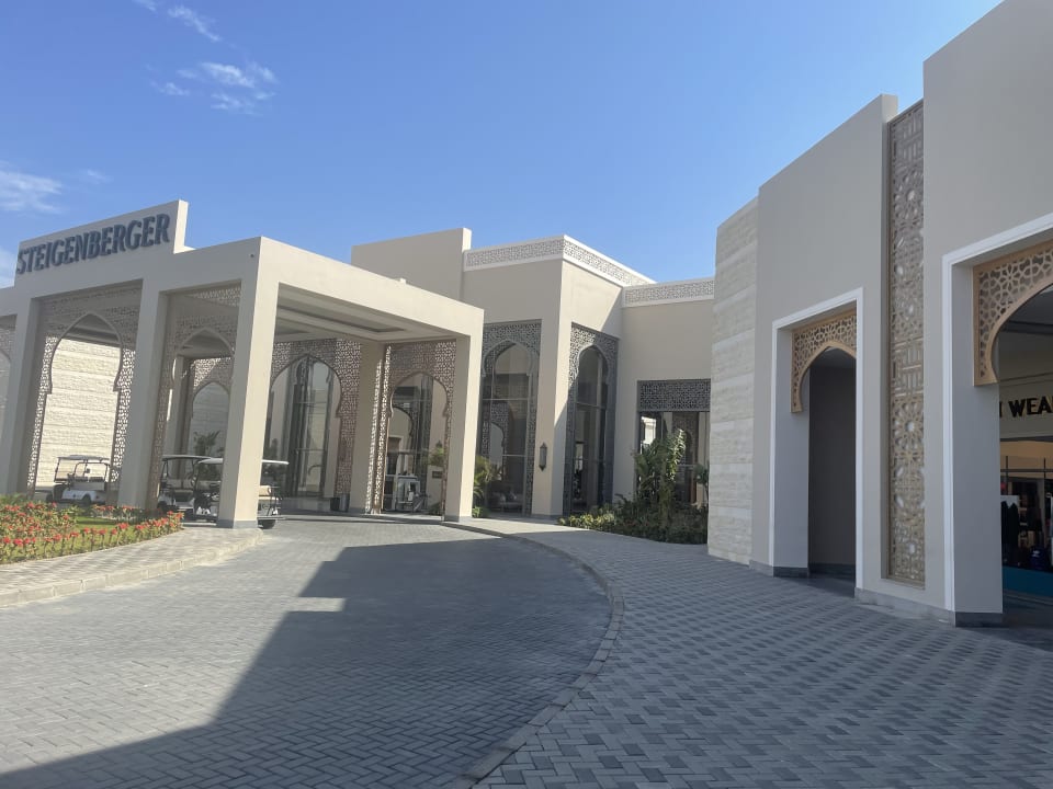 Außenansicht Steigenberger Resort Ras Soma