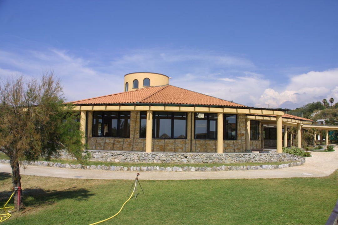 Das Retaurant Villaggio Torre Ruffa Robinson