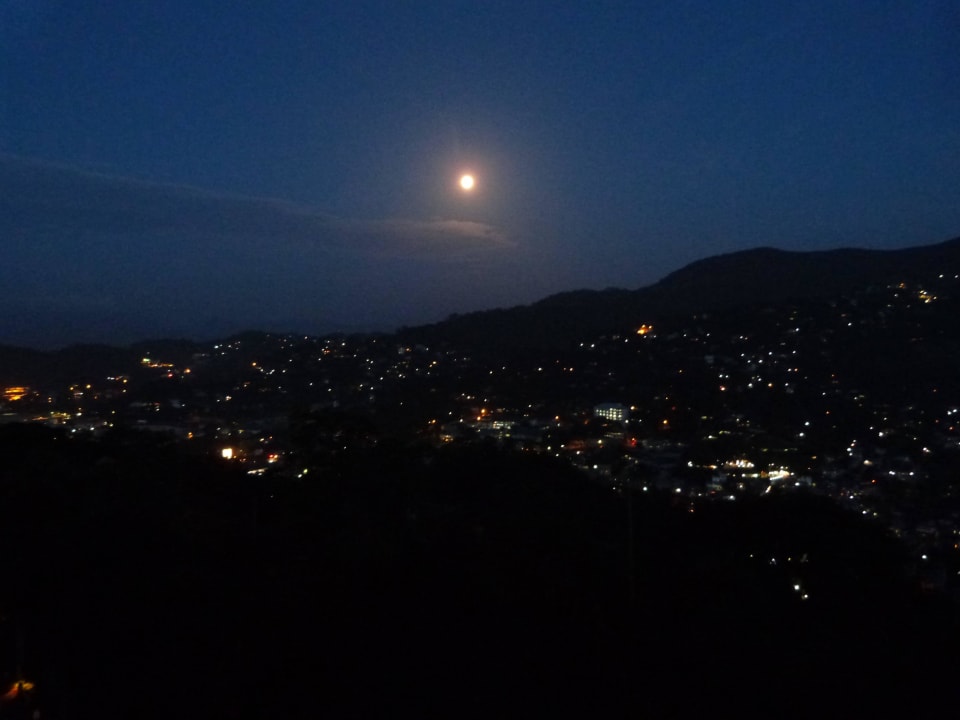 Blick auf Kandy Hotel Topaz