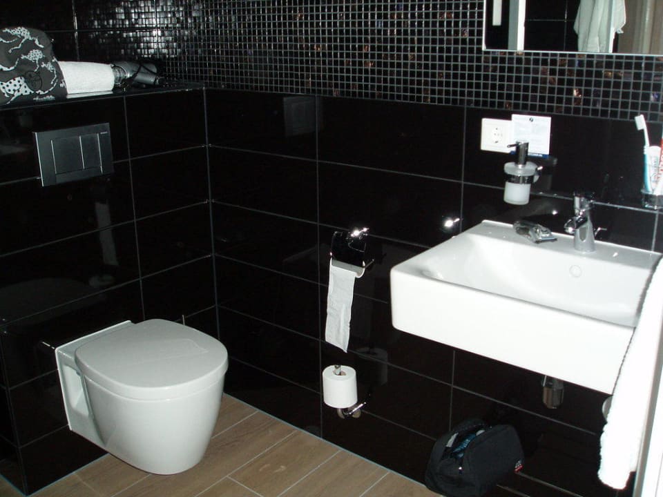 Bad in black & white Fletcher Hotel-Restaurant Duinzicht