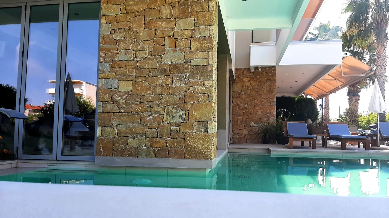 Außenansicht Evilion Sea & Sun Hotel