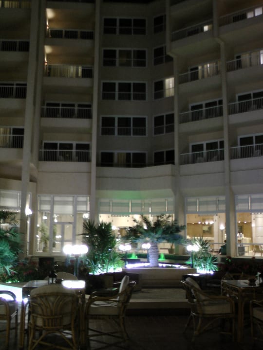 Patio am Abend Marriott Hurghada Beach Resort
