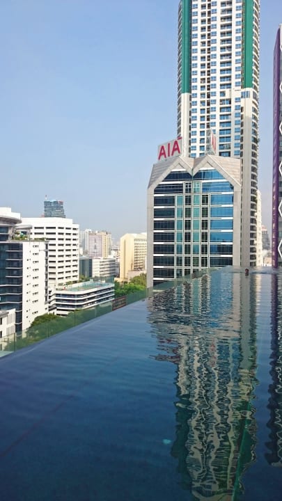 Pool bei Tag Eastin Grand Hotel Sathorn