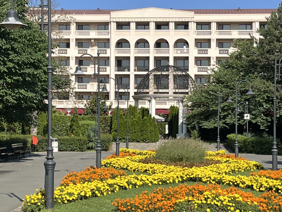 Gartenanlage Grand Hotel & SPA Primoretz