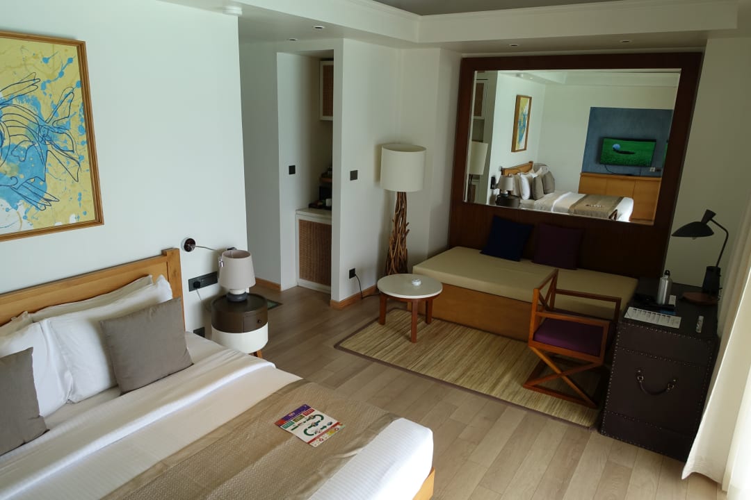 Zimmer Ellaidhoo Maldives by Cinnamon