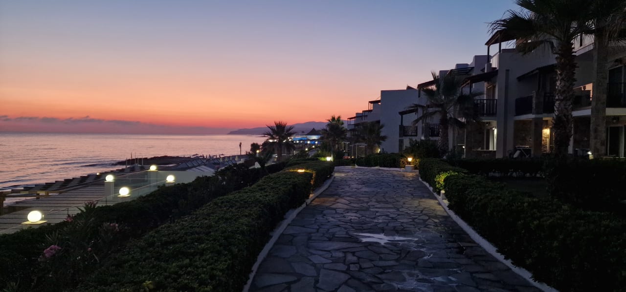 Außenansicht Alexander Beach Hotel & Village Resort