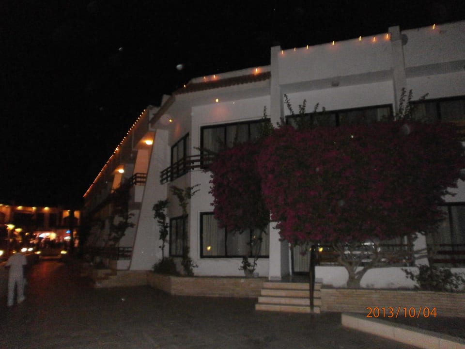 Bei Nacht The Grand Hotel Hurghada