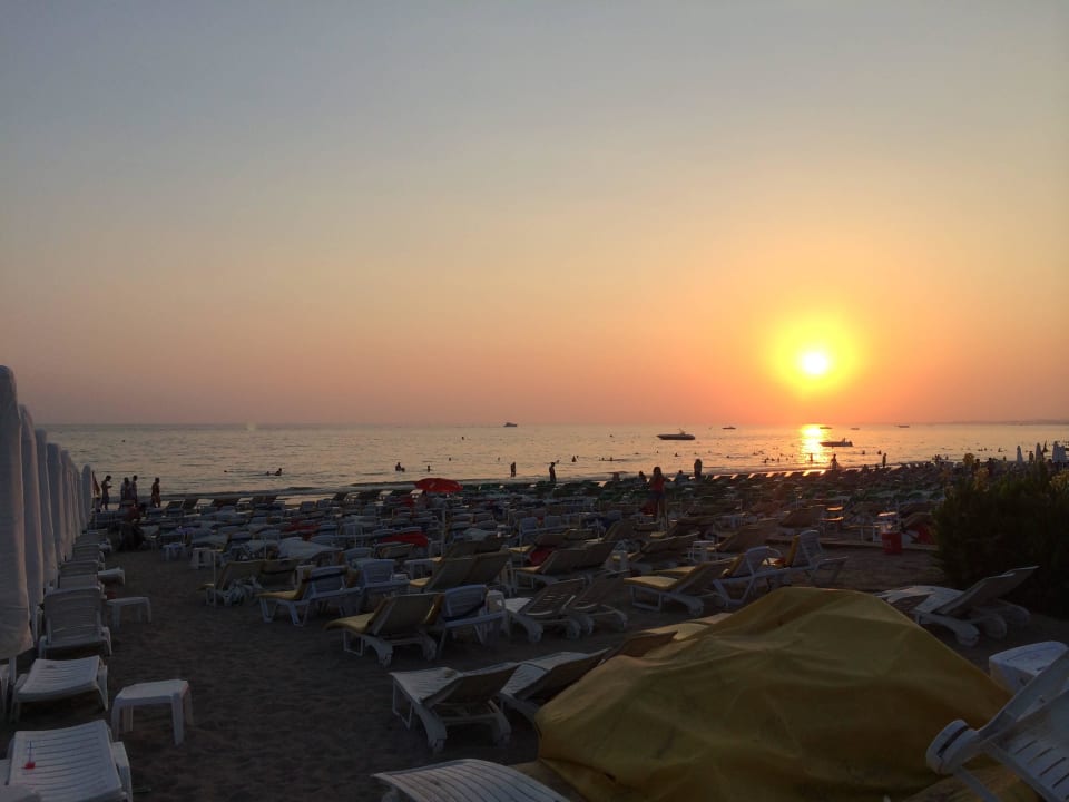 Strand am Abend Trendy Side Beach Hotel - Adults only