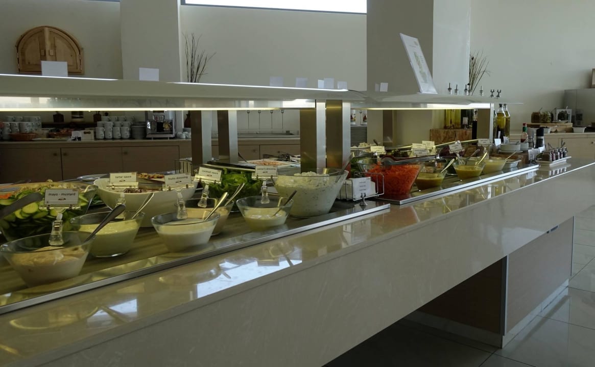 Büffet Asterias Beach Resort