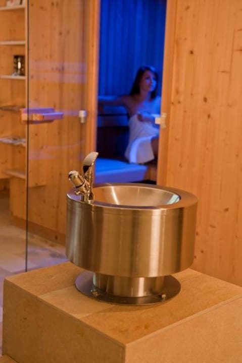 Sauna - Wellnessbereich mit Brunnen Gasthof Hotel Handl
