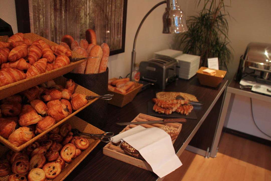 Frühstücksbuffet  Hotel Novotel Genève Aéroport France