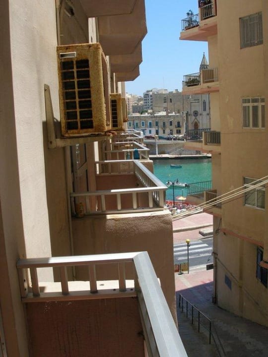 Balkon St. Julian's Bay Hotel