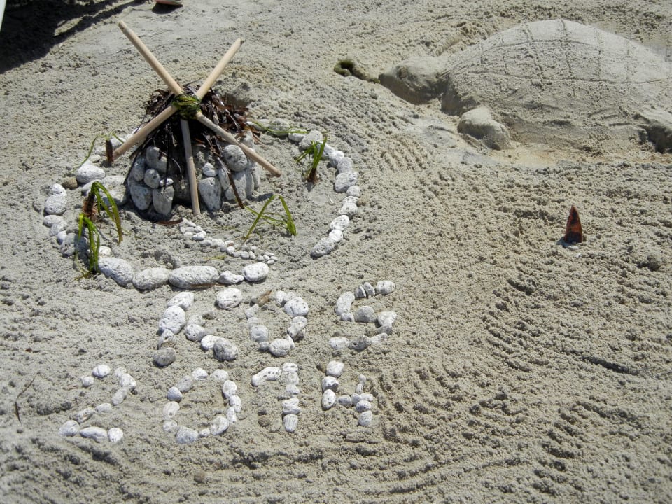 "Sandburg" Hotel Kouros Palace