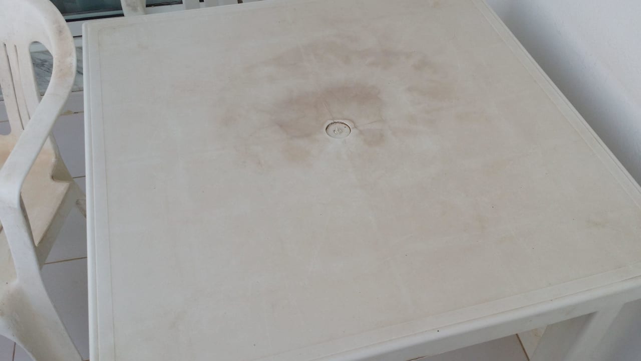 Tisch auf Balkon Hotel El Mouradi Palm Marina