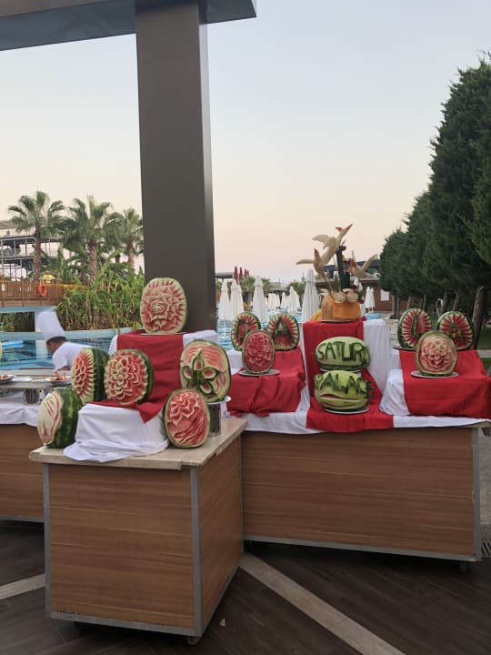 Gastro Saturn Palace Resort Hotel