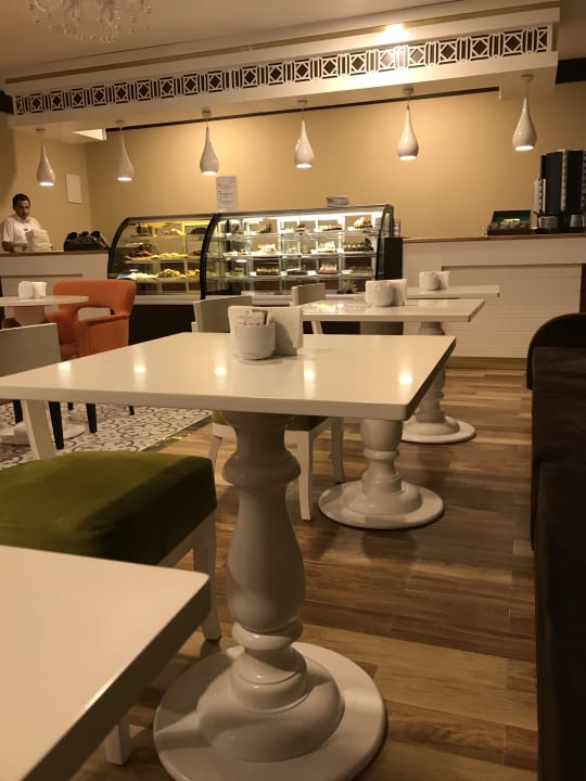 Patisserie Side Royal Palace Hotel & Spa