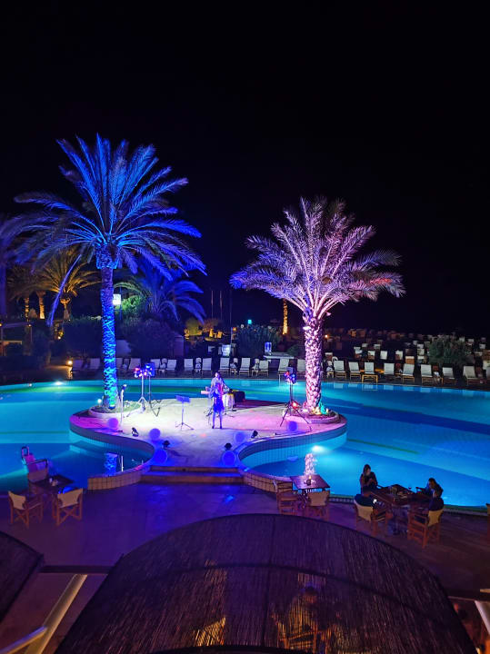 Pool Constantinou Bros Athena Beach Hotel
