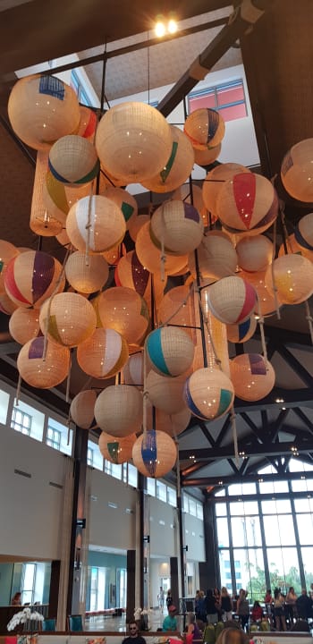 Lobby Loews Sapphire Falls Resort at Universal Orlando