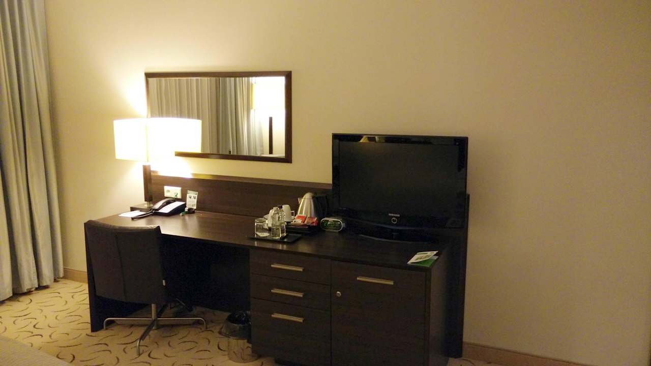 Biurko TV Holiday Inn Warszawa Józefów