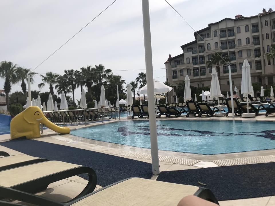 Pool Bella Resort & Spa