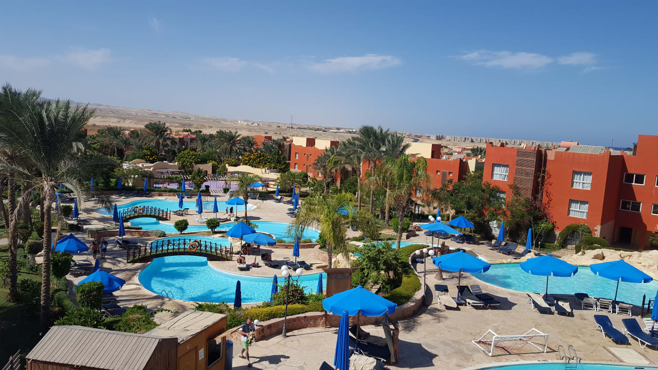 Pool SUNRISE Cardina Resort