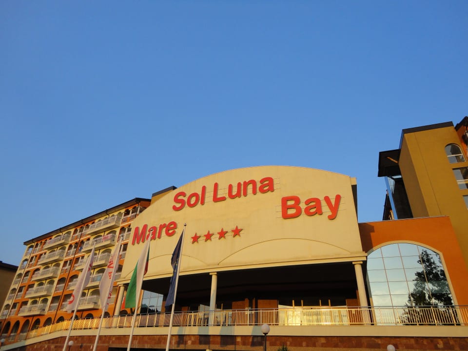 Hotel von vorne Sol Luna Bay