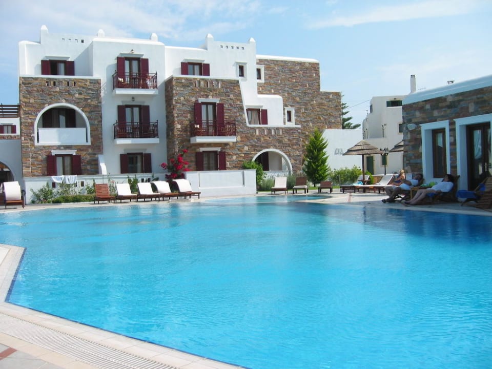 Poolanlage Naxos Resort Beach Hotel