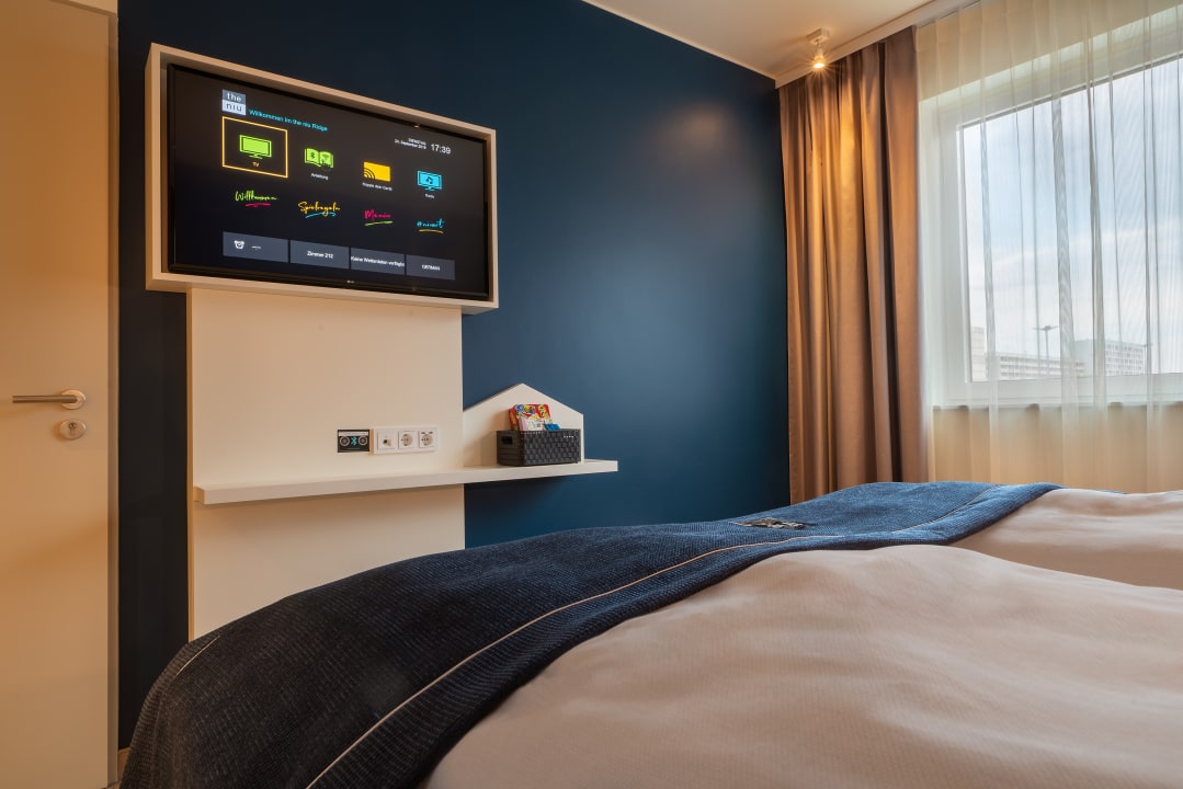 Zimmer Holiday Inn - the niu, Ridge Halle Central Station