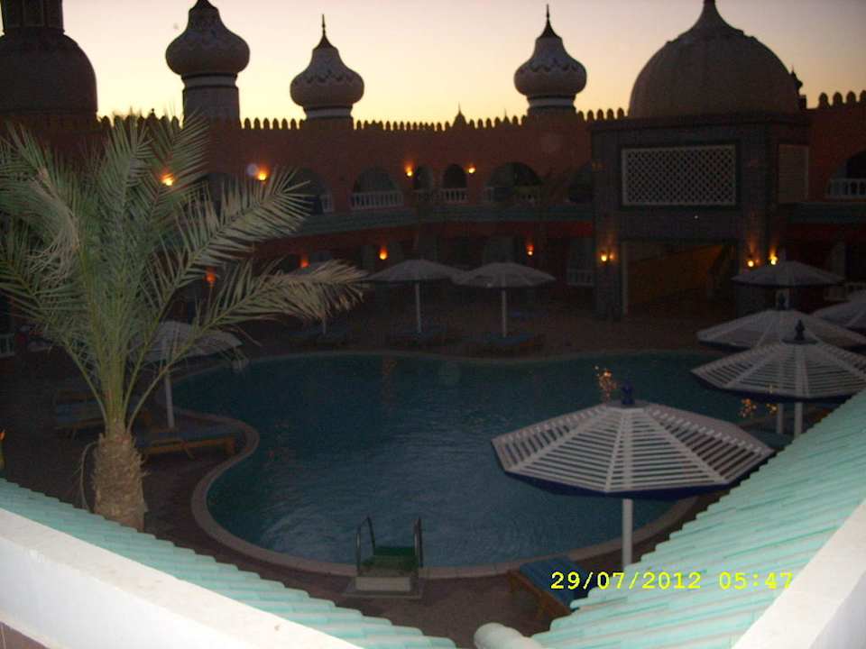 Вид из номера Pickalbatros Alf Leila Wa Leila Resort - Neverland Hurghada
