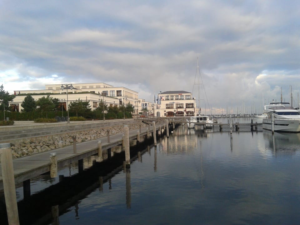 Teil vom Yachthafen Hotel Yachthafenresidenz Hohe Düne