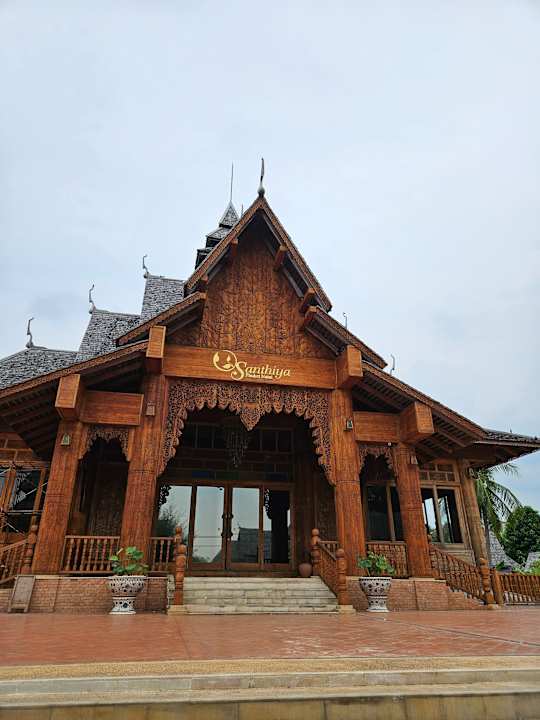 Außenansicht Santhiya Phuket Natai Resort & Spa