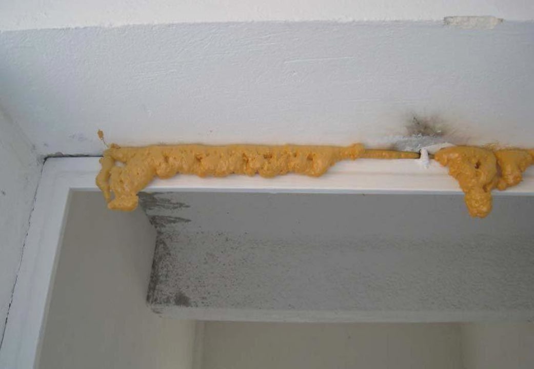 Jedne z drzwi na piętrze Lindos Royal Resort