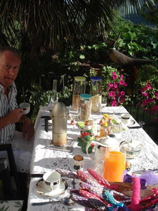 Breakfast on the terrace - Colazione in terrazza B&B Abruzzo Segreto