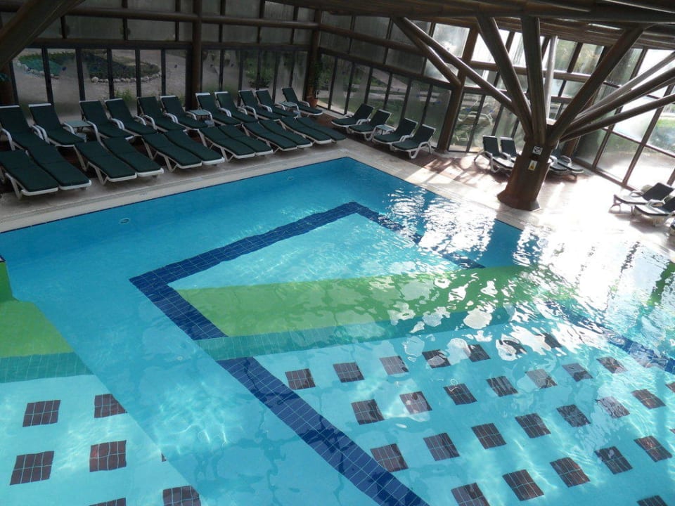 Das goße Hallenbad Limak Limra Hotel & Resort
