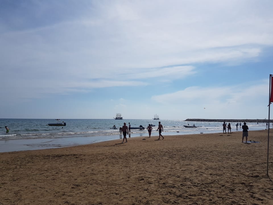 Strand Port Side Resort Hotel
