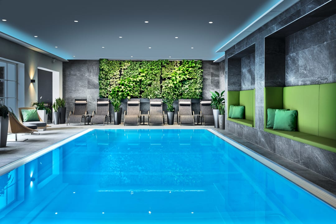 Pool ever.grün KAPRUN 