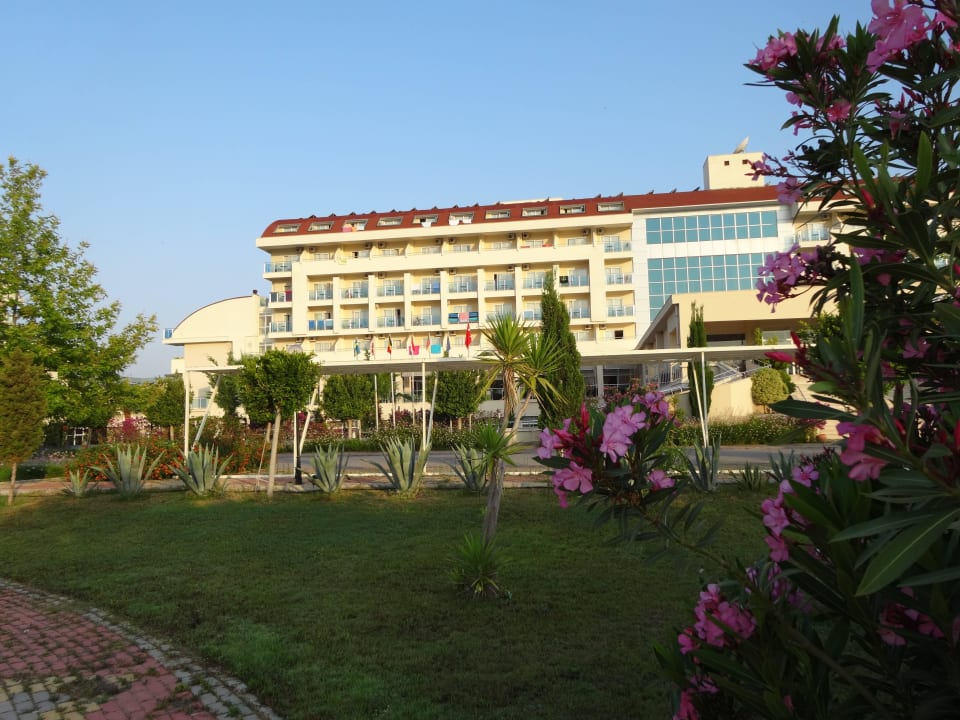 Titan Select Solivia Hotel