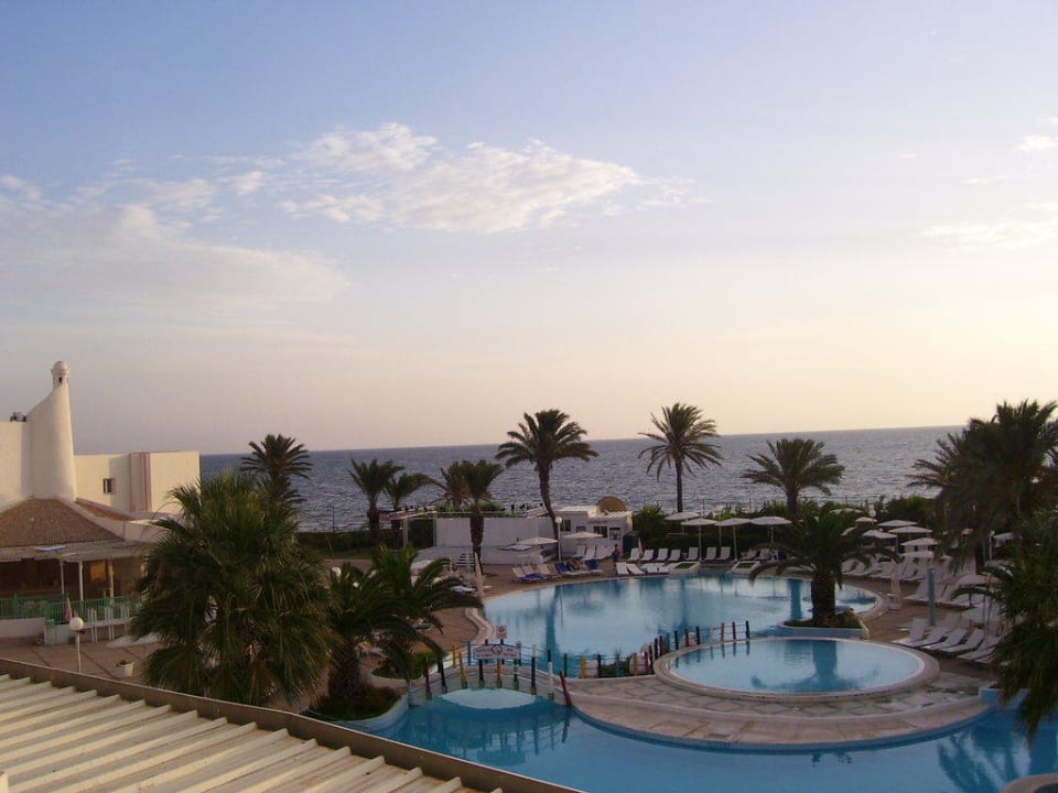 Balkon-Ausblick Hotel El Mouradi Skanes Beach