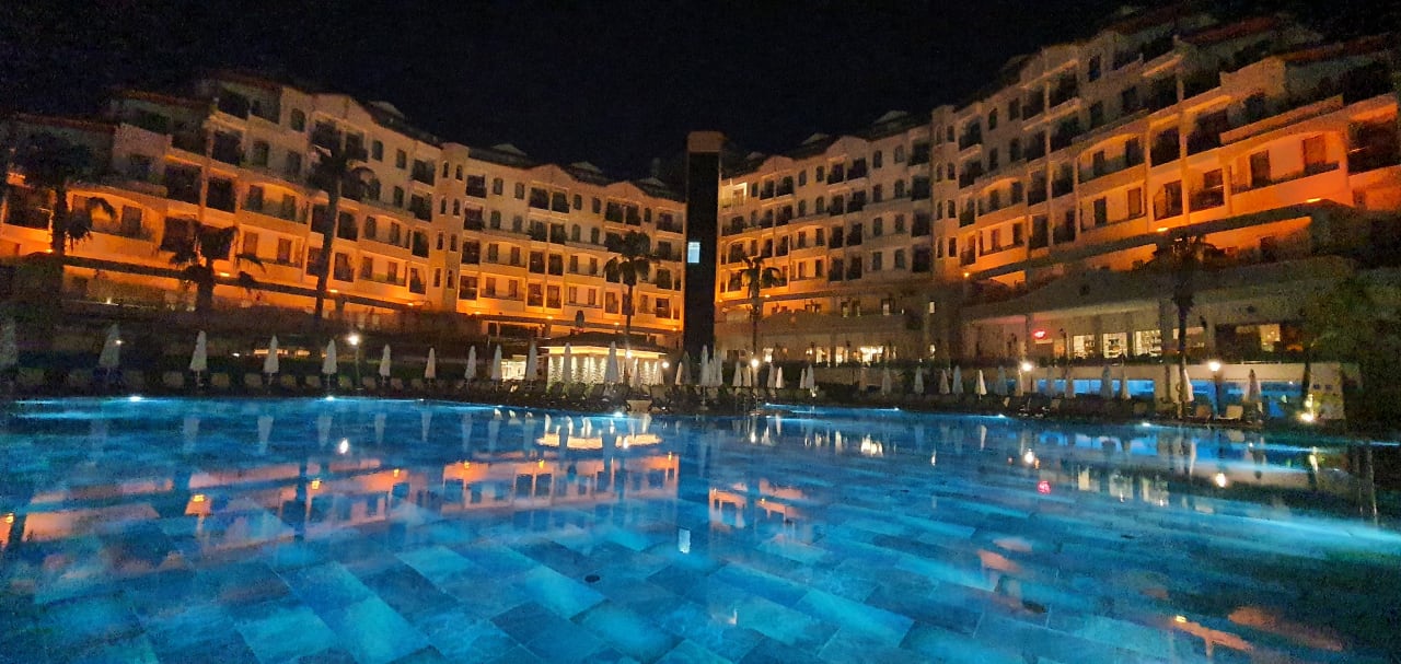 Pool Bella Resort & Spa