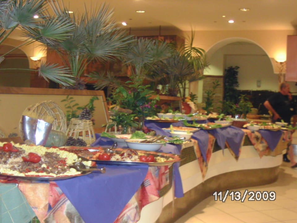 Büffet Hauptrestaurant Falkensteiner Club Funimation Garden Calabria