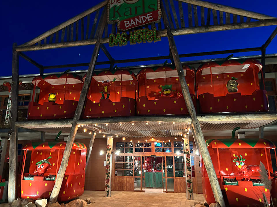 Außenansicht Die Karls Bande - Das Hotel