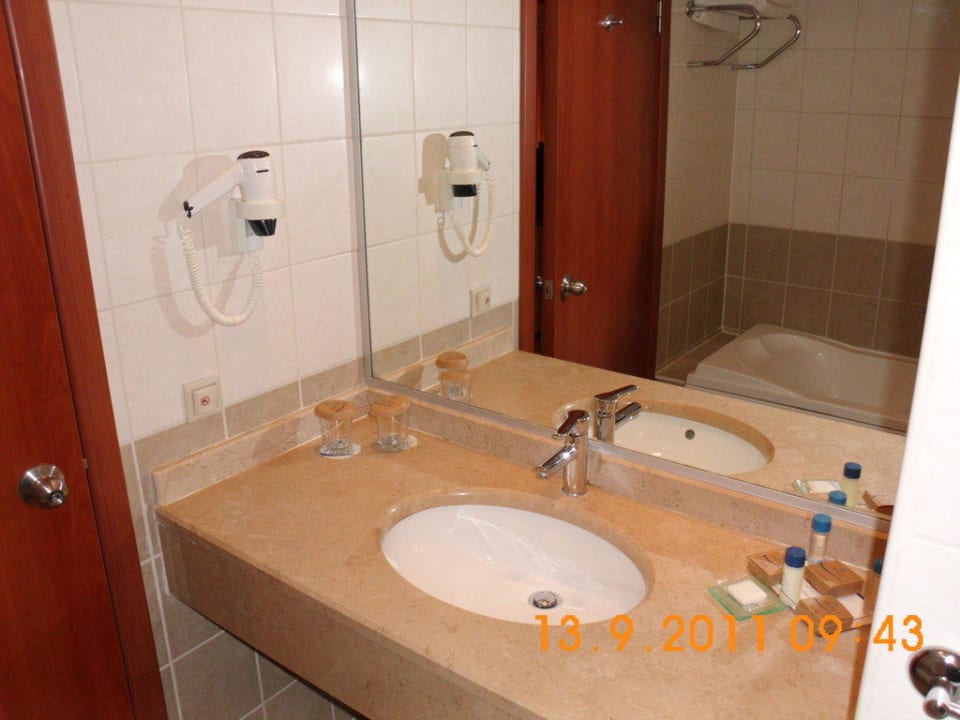 Bad Crystal Paraiso Aqua Collection