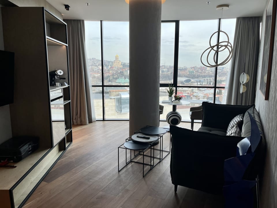 Zimmer Paragraph Freedom Square, a Luxury Collection Hotel