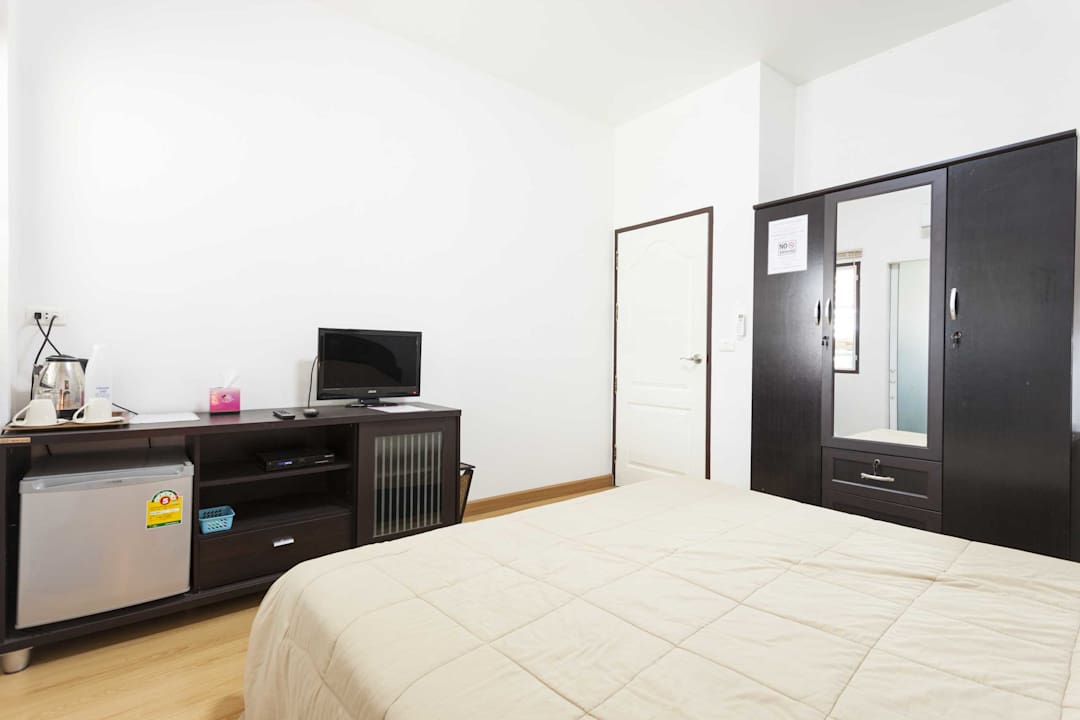 Zimmer Lha's Place Guesthouse and Holidayhomes